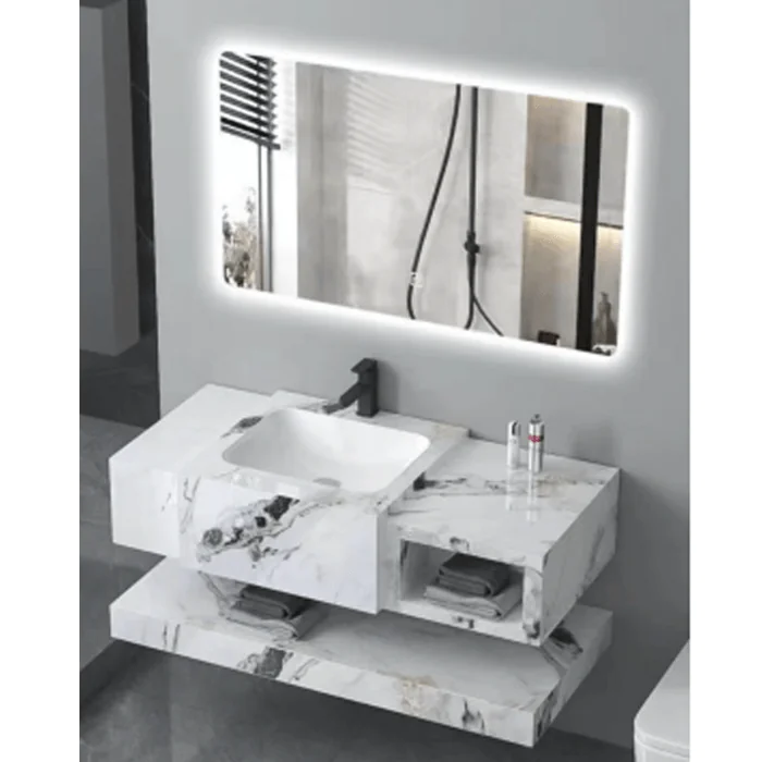 مغسلة حمام فاخرة من البورسلين بتصميم رخامي أبيض أنيق، مزودة بحوض إيمـاك ومرآة بإضاءة LED عصرية. تضيف لمسة راقية للحمامات الفاخرة، مقاس 80 سم لتناسب مختلف المساحات.