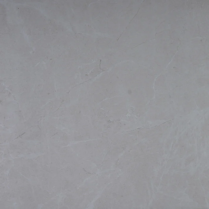 بورسلين هندي فاخر بلون أبيض ولامع من مجموعة إيليمان SU، مقاس 60x60 سم، مناسب للأرضيات والجدران، تصميم أنيق وجودة عالية لتجربة استخدام متميزة في جميع المساحات الداخلية